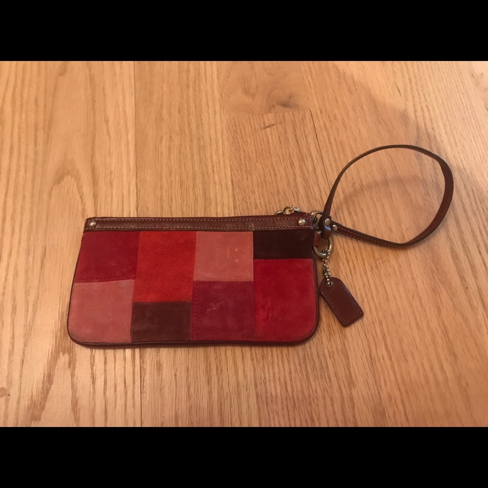 COACH WRISTLET SUPER COOL PATTERN!!